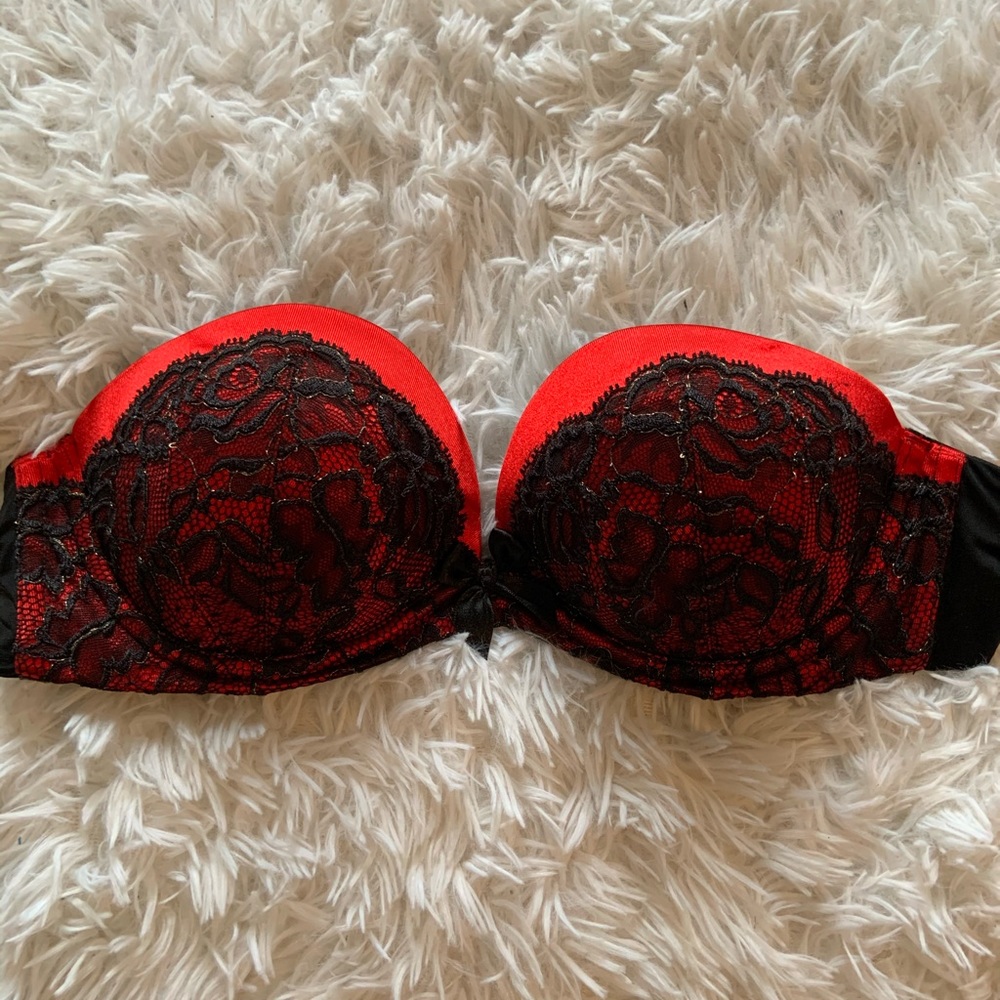 VS very sexy bra, gently used!